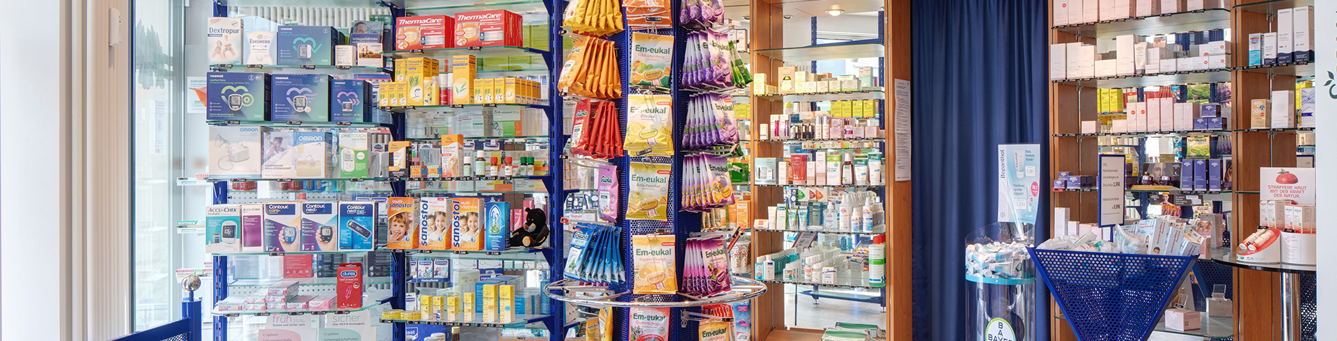 Innenaufnahme der Kosmas Apotheke in Pfedelbach